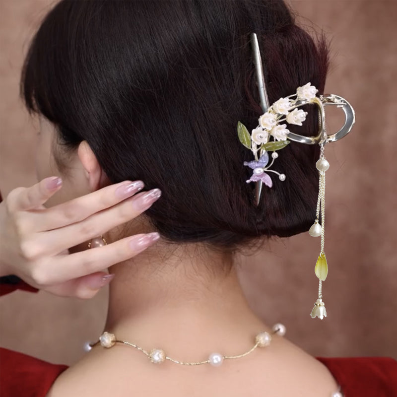 Haarnadel mit Glockenblumen-Schmetterlingsquaste 